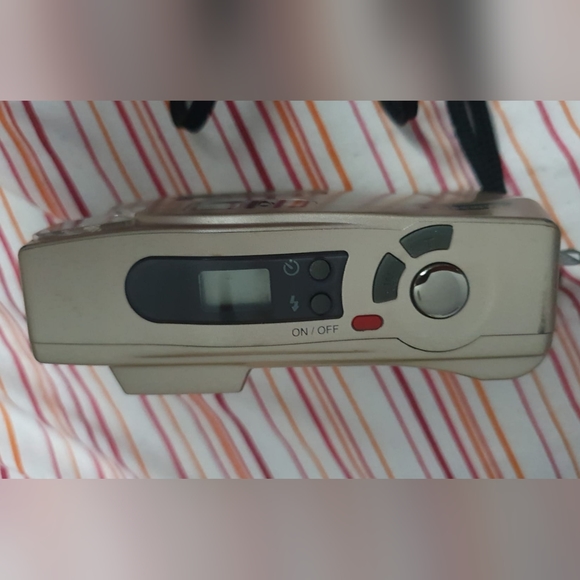 Samsung Maxima Zoom 60XL 35mm Film Camera (working)-no battery cover/lid - Picture 5 of 6